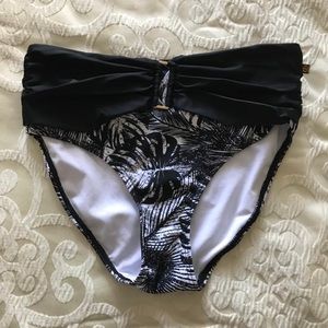 La Vie en Rose Bikini Bottom